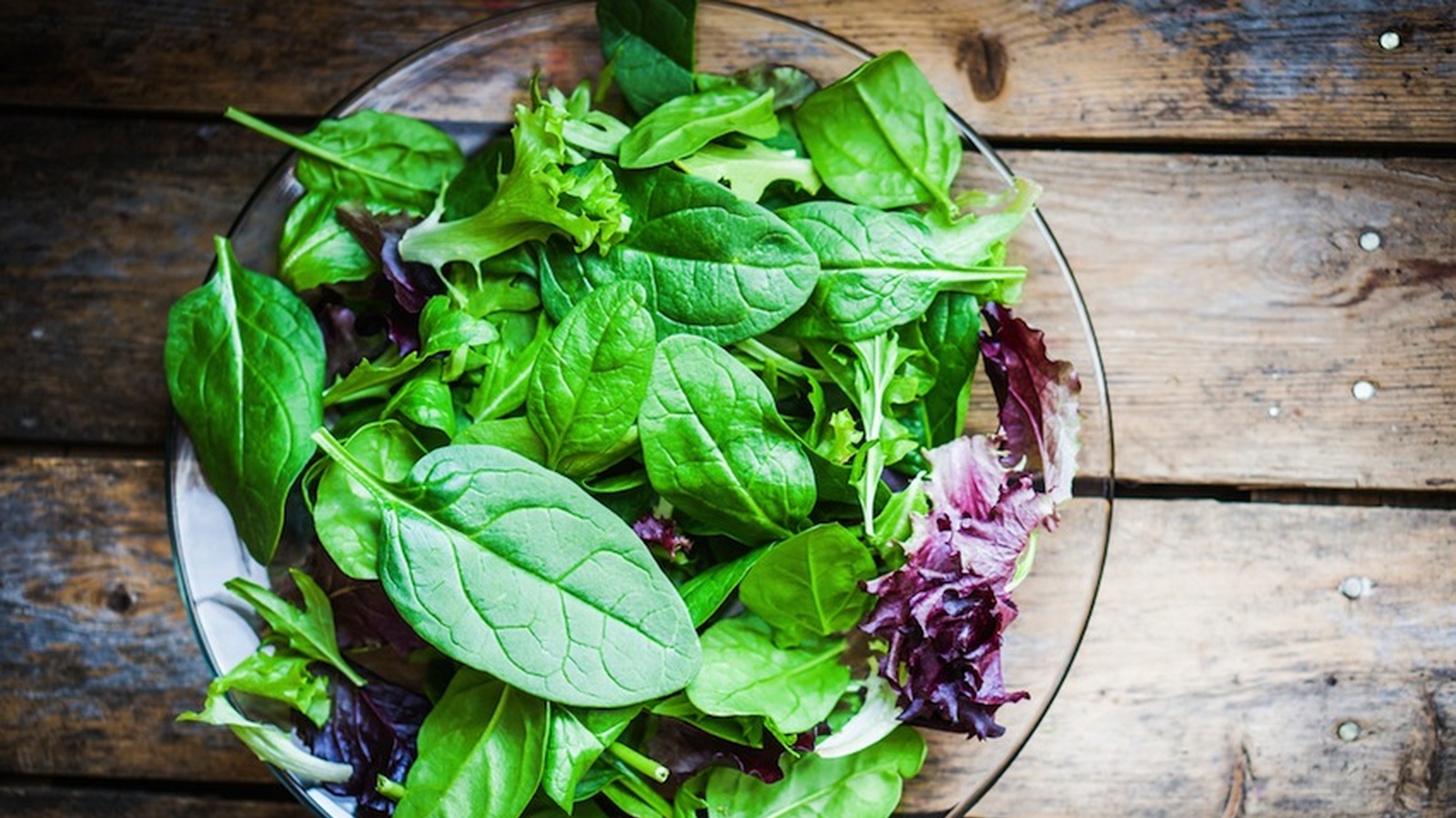 10 Ways To Make Your Salad Taste Amazing!