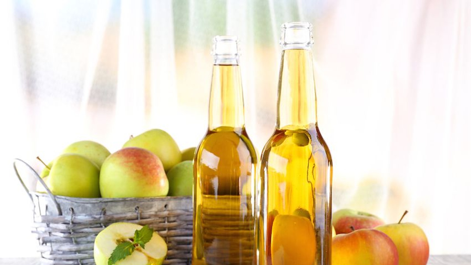 22 Uses of Apple Cider Vinegar in the Home